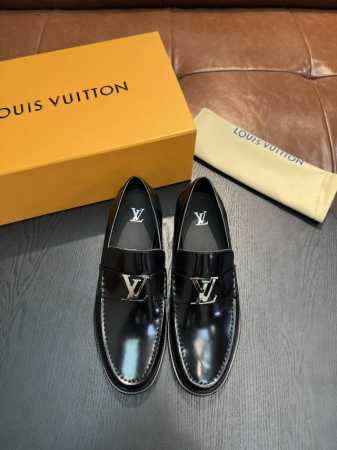 L家 Size:39-44 38.45定做 原单L家官网男士休闲皮鞋，顶级原单复刻，采用进口开边珠小牛皮，极强质感，小牛皮透气内里，原版大底，防滑耐磨！ - 点击图像关闭