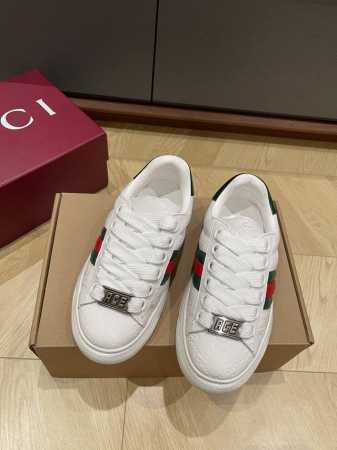 顶级品质 Guci**软绵绵新款面包鞋 牛皮面羊皮里橡胶底size35 36 37 38 39 40 41 42 43 44 45 订46 - 点击图像关闭