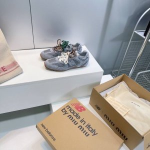高品质出厂网面 顶级品质情侣款 新色 miumiu 530 2025春夏新款联名款Nb复古网面运动鞋休闲鞋 Miu Miu 缪缪大秀上爆出的这双与New Bal