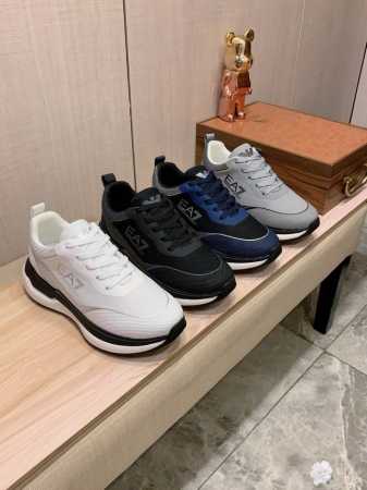 新款: 厂价 阿玛尼Armani* 最新爆款休闲鞋 顶端品牌 奢侈 代购 顶级 质量 鞋面選用进口透气牛皮材质透气羊皮垫脚 精细做工 原版个性时尚柔软橡膠耐磨防 - 点击图像关闭