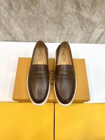 原单品质 Tods托德斯休闲皮鞋 套脚鞋 专柜新款同步 精致手工缝线 做工细节堪比专柜 鞋面进口牛皮 牛皮内里 原版大底 38-44 45定做