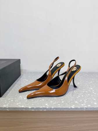Saint Laurent 圣罗兰 25Ss春夏新款 尖头 高跟 凉鞋 走秀款 把美丽刑锯表现的淋漓尽致 姐姐的美丽尤物 又是人间 rose同款的化很好修饰脚型 - 点击图像关闭