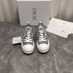 工厂p价p p Ss早春新款Dior 迪奥Walk'n'dior 厚底女士运动鞋 低帮休闲帆布鞋 板鞋 黑色和白色棉质帆布面料流苏装饰 Diorgraphiqu