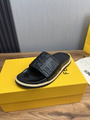 工厂p价 芬迪.男拖鞋官网一比一制作 38-45码 45 46 订做！全真皮拖鞋 ：面牛皮压花，内里羊皮原版大底