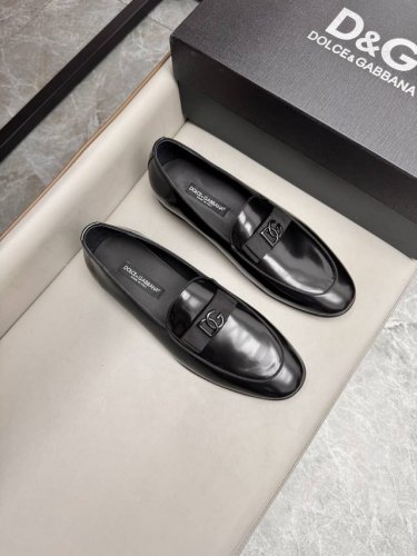 dolce & Gabbana 杜嘉班纳标牌 Mino 小皮鞋，进口开边珠牛皮面料，水染小牛皮内里，原版超轻真皮大底，码数：39-44， 38，45，46定做
