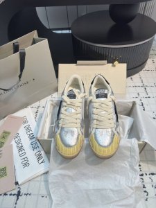 顶级版本 GGDB~~Golden Goose Deluxe Bran D# 全网最好版本不服来比 # GGDB SNERKERS系列~~火红程度上怼小白鞋，下