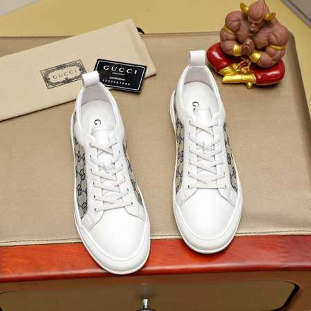 工厂价 Gucci 古奇官网男士休闲鞋同步款，鞋面选用牛皮配进口新品牌元素 古奇，彰显不俗的气息，设计简约套脚款型 超级百搭 内里皮，气垫橡胶大底 ，2个颜色可 - 点击图像关闭