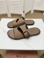 实价 。 Lor Pian 诺优翩雅 Lp 经典款拖鞋。码数：38-45 46、47定做不退换 So