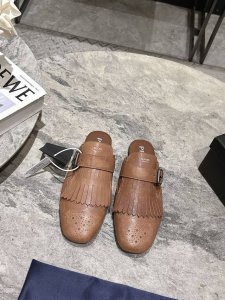 顶级品质Prad* 25ss 普拉达走秀款复古流苏半拖鞋单鞋爆款！走秀款 复古感时髦满满 随意百搭 时尚休闲 独到味道，人人都爱也轻松驾驭 每年都会爆.足以征服