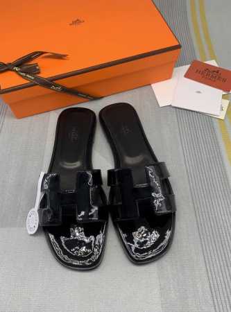 出厂价Pp：300赠送随机搭配丝巾 品牌：Hermes官网最新色系 编号：H01-211012 颜色：黑色 码数：35-40全码 34 41 42定做不退不换 - 点击图像关闭