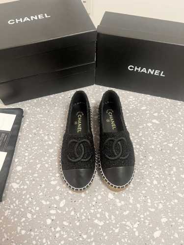 CHANEL香奈儿 25ss 新款早春双c拼色 棉质斜纹软呢 渔夫鞋 原版开发，正品工艺，手工折边后缝合，纯手工缝马克线，鞋正中间的双C logo点缀恰到好处，