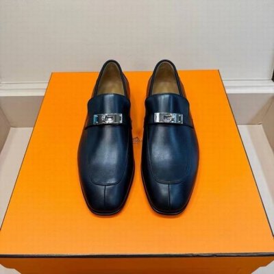 高品质真皮乐福鞋。 选用柔软山羊皮。带迷你H侧扣。 Size 39-40-41-42-43-44 38.45定做不退不换