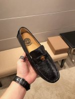 实价 范思哲 专柜旗舰店新款 官方最新元素潮爆全球 火爆热卖 原版版本 专柜爆款 其产品渗透生活的每个角落 鞋面意大利进口原版头层牛皮 绝对高端 原版防滑大底
