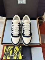 莞产 东莞大厂出品顶级品质 * 25Ss春夏Downtown皮革运动鞋 原版购入代购级别 材质与工艺 原版绒面皮革 Nappa皮革 皮革衬里 鞋面镂空 涂珐琅三
