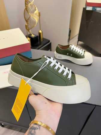 冲量价: P310 Marni玛尼大头鞋，明星同款 高版本 全套包装 原版1:1打造，增高神器即蠢萌又可爱又时髦，一秒萌动少女心，Marni走秀款，玛丽珍玛尼大 - 点击图像关闭