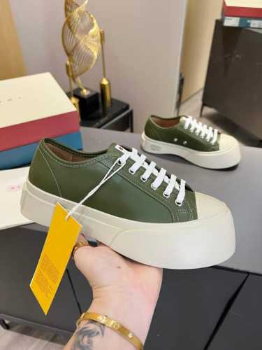 冲量价: P310 Marni玛尼大头鞋，明星同款 高版本 全套包装 原版1:1打造，增高神器即蠢萌又可爱又时髦，一秒萌动少女心，Marni走秀款，玛丽珍玛尼大