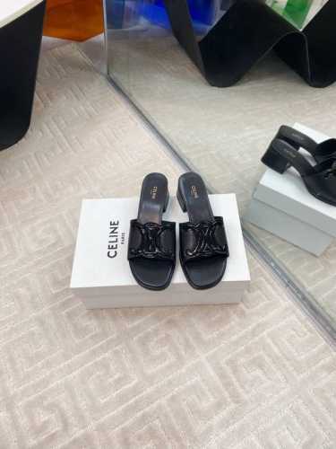 代购级 Celine 赛琳 凯旋门 25Ss 春夏新款 半拖 高级感十足 网红Ins种草神器、非常复古风、气场十足单品、设计风格非常新颖、高档且非常舒适. 压印