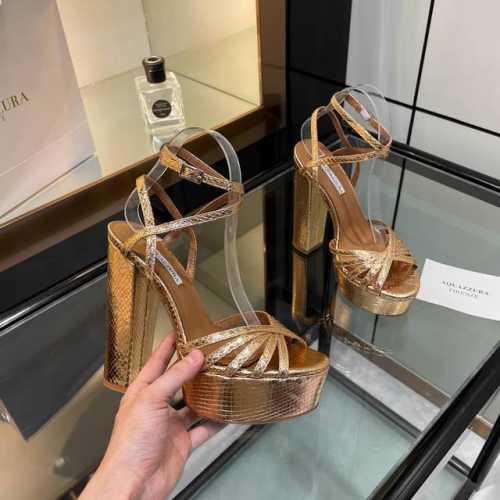 Aquazzura 4新款凉鞋 顶级版本 代购品质 原版开模定制高跟防水台女鞋，简直是时尚的宠儿！蛇纹皮的独特纹理，散发着野性与神秘的魅力。防水台的设计贴心又时