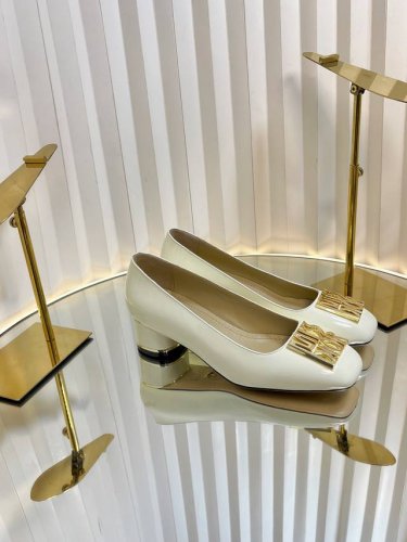 Dior 迪奥 2025秋冬最新时装秀高定系列 Miss Dior 粗跟方头玛丽珍芭蕾舞女鞋 Cd字母Logo五金珐琅方扣低跟一圈带中古女单鞋 原版开发顶级高端