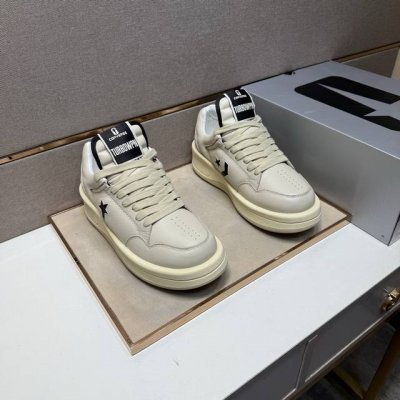 出厂价pp 匡 情侣装休闲鞋 2025Z柜同步发售 码数:女35-39 男38-44# 2个颜色鞋面选用牛皮拼接羊皮内里 舒适透气 鞋底 原版舒适耐磨大底 实物