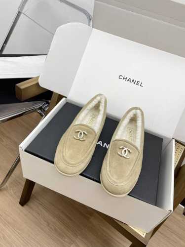 下单请备注 代购级ChaneL 24K泰迪乐福鞋秋冬新款 小香羊羔毛乐福鞋 舒适保暖平底毛毛鞋 秋冬新款单鞋 香奶奶新品乐福鞋 设计简约高级，超级百搭款！双C