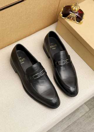 Berluti 伯尔鲁帝 爆款皮鞋顶端品牌奢侈顶级～质量 。 最新時尚休闲鞋..鞋面選用原版头层牛皮制造 水染皮内里 原版个性时尚柔软橡膠耐磨防滑大底，上脚轻巧 - 点击图像关闭
