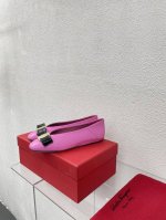 奶奶鞋 小羊皮 舒适 拼色 平底蝴蝶结 经典五金扣件 鎏金工艺 Ferragamo 玫红 24 菲拉格慕 平底鞋拖鞋 今期高频曝光 人对Fam刮目相看加上各路明