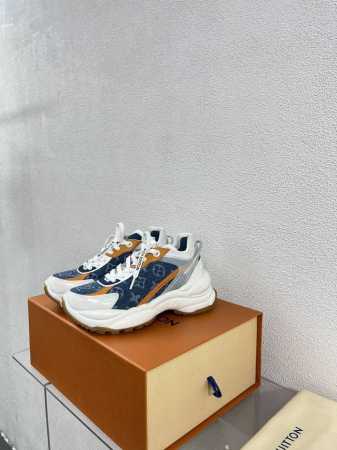 L驴 Run55 增高运动鞋老爹鞋 桔配蓝老花 年度舒适运动鞋舒适度堪比专业运动鞋，兼具时尚和实用，完全不会磨脚 材质介绍: 1鞋面选材采用纯进口的Dk透气网格 - 点击图像关闭
