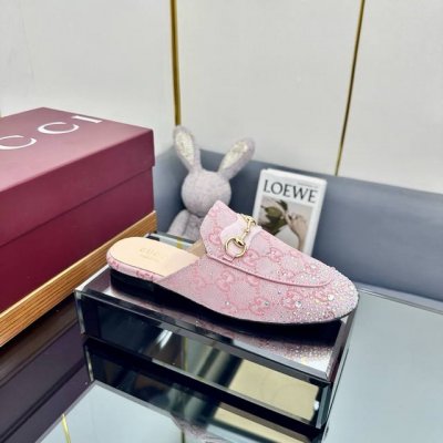 出厂价Pp 2025早春新款Gucci Jordaan系列多刻面水晶钻乐福鞋 半拖 年底冲刺 最高版慕勒便鞋 单鞋 作为设计传承的杰出代表，马衔扣系列乐福鞋生动