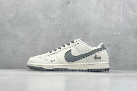 400 現貨 终端放店 Xc版 Nk Sb Dunk Low 斯图西联名-米白深灰勾 周年高端定制 低帮休闲板鞋 #定制鞋盒 大厂纯原品质出货 超高清洁度 皮料 - 点击图像关闭