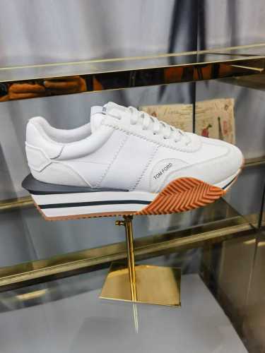 男+10！！！ 汤姆 Tom Ford 美国复古轻奢 情侣款Size：35-44 Tom Ford设计师曾经是古888驰的设计师，来自美国品牌，贸易单，国内罕见
