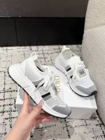 情侣款 顶级版本 dior迪奥 25 最新 Run'n'dior 圆头系带 低帮 生活休闲 运动鞋 太古汇购入开发 这款Dior 运动鞋延续经久不衰的轮廓 采用