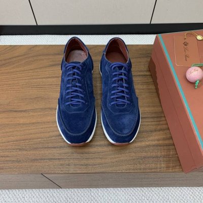 Loro Piana 情侣款休闲运动鞋。简约时尚，上脚非常舒适。 鞋面牛京，牛皮垫脚。定制橡胶底。 码数：女35-43 35、41、42、43定制不退换 男38