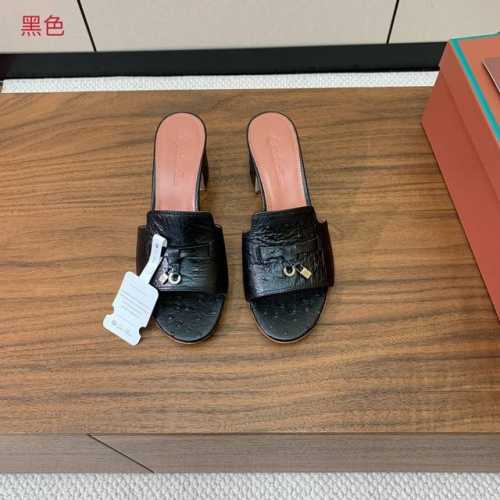 Loro Piana 驼鸟纹中跟拖鞋。鞋面驼鸟纹牛皮，羊皮内里及垫脚。真皮中底，真皮包跟。进口真皮大底。跟高8cm码数：34-42 34、40、41、42定制不