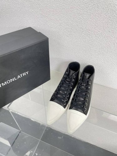 中帮短靴 小牛皮 尖头单鞋 Dym*Nlatry 国潮 设计师品牌 拖鞋黑色 国潮时尚不可阻挡 D N这款 厚底松糕 堪称经典 这个品牌的鞋子不用多说 懂的自懂