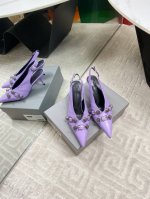 出厂 Balenciaga* 2025春夏新款朋克风高跟凉鞋 尖头小高跟 时髦有型，十足的潮流范儿 对版高订牛皮面料，羊皮内里 意大利进口真皮大底 跟高：8.5