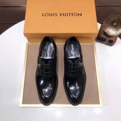 工厂P批 Louis Vuitton 原单 新款Lv路易威登 * 顶级版本 Lv经典皮鞋！选用进口原版单牛皮 原版真皮边条拼接耐磨橡胶大底！高品质精品！码数38