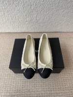 chanel小香 25Ss 春夏鞋头电绣双C Logo点缀，玛丽珍 粗跟单鞋 宛如女神脖子上的项链，上脚包裹性非常好，上脚跟显瘦，真的是超级精致！ 复古的玛丽珍
