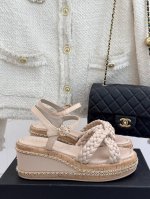 厂价 Chane*｜小香25C春夏新品 编织交叉带厚底凉鞋 夏日出街必备 又潮又日常 厚底7Cm 妥妥的增高神器 上脚轻盈且舒适 完全没负担 跟着时尚潮流走 不