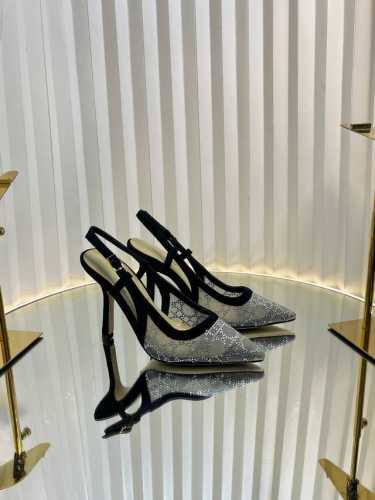 Dio R Ss25 New Arrival cd 25春夏璀璨星河系列新品高跟鞋 网纱鞋面 搭配经典藤格纹水钻 Blingbling地闪耀 太美啦 专柜除了贵