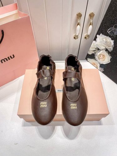 橙子出厂价P Miumiu 缪缪 春夏新款 圆头平底芭蕾舞鞋 复古玛丽珍鞋单鞋 码数：34-41