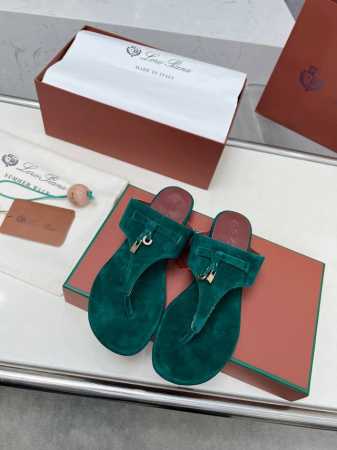 Loro Piana*顶级正品级夹脚拖鞋购买原版1:1复制 于1924年4月24日一手创立现有的Loro Piana公司。家族经营至今已是第六代，为讲求品味及对 - 点击图像关闭