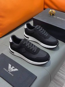 商品名称：Armani 阿玛尼 正规码数: 38-44 休闲鞋 商品材料：精选 牛皮鞋面，柔软羊皮垫脚；原厂特供大底。