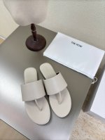 精致做工 单鞋 极简风 The Row 经典 手工制作 高版本入 米白色 小牛皮 原生态 工艺 对版 明星同款 时尚感满满 内里脚感舒适 大底 意大利真皮大底