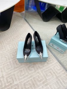 出厂 Prad*普拉达 25早春新款绝美尖头拼色高跟单鞋 这一季太让人惊喜了，时尚界久违的极简之美，多巴胺配色 毫不费力的优雅风来袭时髦 精致 绝美穿上就是仙飘