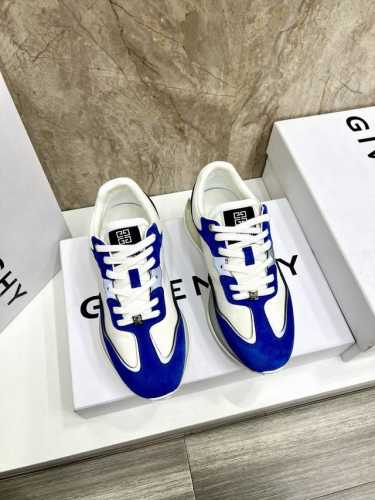 Givench*新款超酷时尚男士休闲运动鞋鞋面层压细节，鞋舌点缀Logo细节，透明鞋底装饰防滑铆钉模塑细节～采用多材质拼接设计，造型设计时尚大气。高档精品！ 码