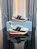 出厂 高版本，颜色齐全 Lanvin 浪凡情侣款男码女码春夏最新颜色，复古休闲慢跑鞋，原版开发，套楦工艺。 面料：尼龙+牛皮， 垫脚：牛皮 码数： 尺码：35-