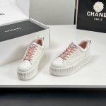 工厂P价 压印Logo 厚底饼干鞋Chanel香奈儿经典熊猫小白鞋休闲运动鞋 滑板鞋 C家 专柜又一超级大爆款，网红博主小姐姐们的挚爱，社交平台的各种夸赞，人气