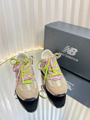 女 男340New Balance 纽百伦471情侣款 25Ss春夏新品 复古 休闲鞋 运动鞋 471鞋款承袭其经典轮廓，以纤细鞋檀勾勒轻盈外形 焕启复古薄底鞋