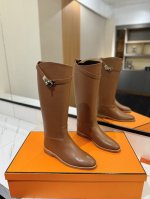 Hermes高级辣妹kelly Jumping骑士靴顶级牛品匠心好货经典再现拒绝不了的款式谁穿都好看 优雅风格，创造不一样的感觉！它是你鞋柜里不可缺少的战靴！